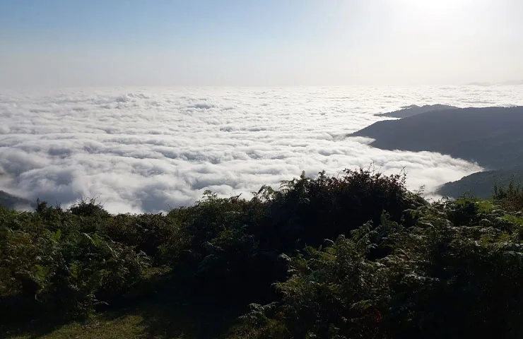 بالا آمدن مه در ییلاق خصیل دشت 