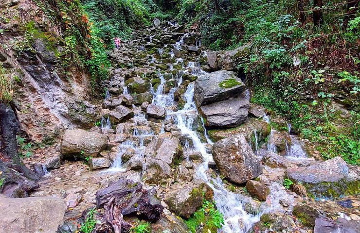 آبشار آب پری