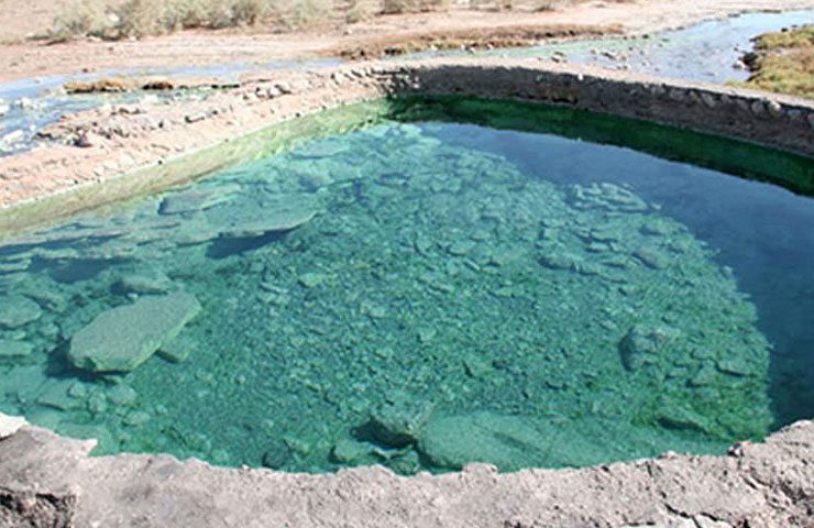 چشمه آب گرم استراباکو