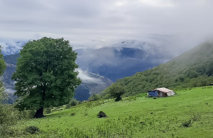 اهالی روستای فشکور