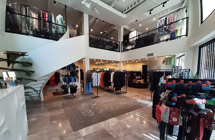 مرکز خرید پوشاک در لواسان 