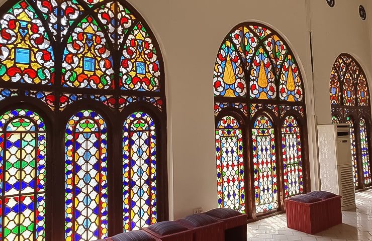 پنجره های خانه تاریخی کاظمی