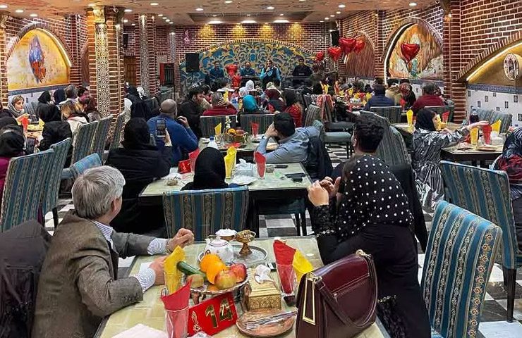 رستوران عمارت لاله تهران