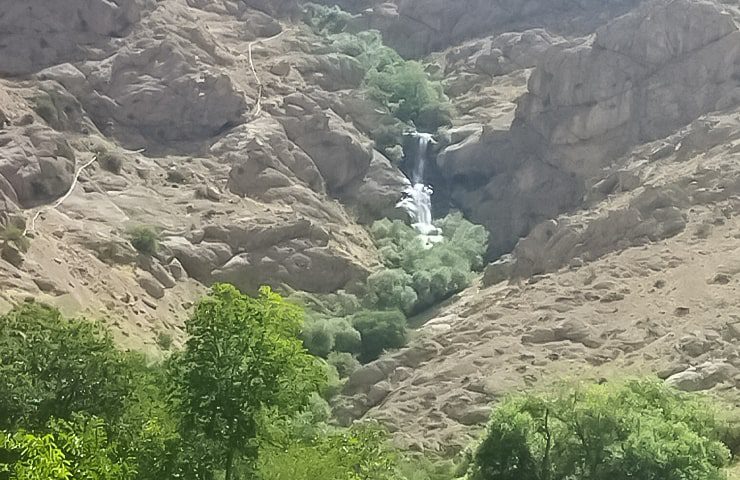 آبشار طرزه