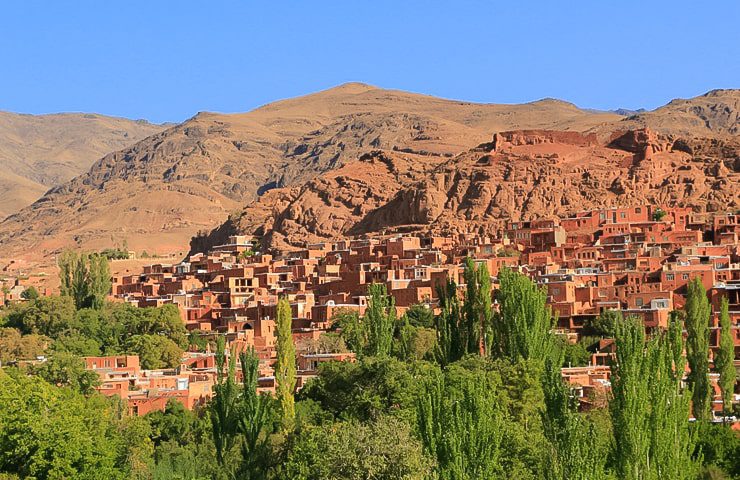 روستای ابیانه اصفهان از معروف ترین روستاهای گردشگری اطراف اصفهان 