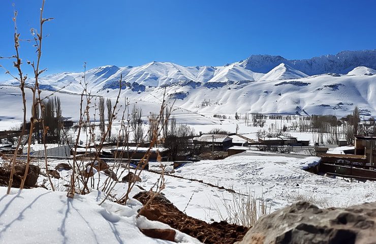 طبیعت برفی روستای چغیورت اصفهان