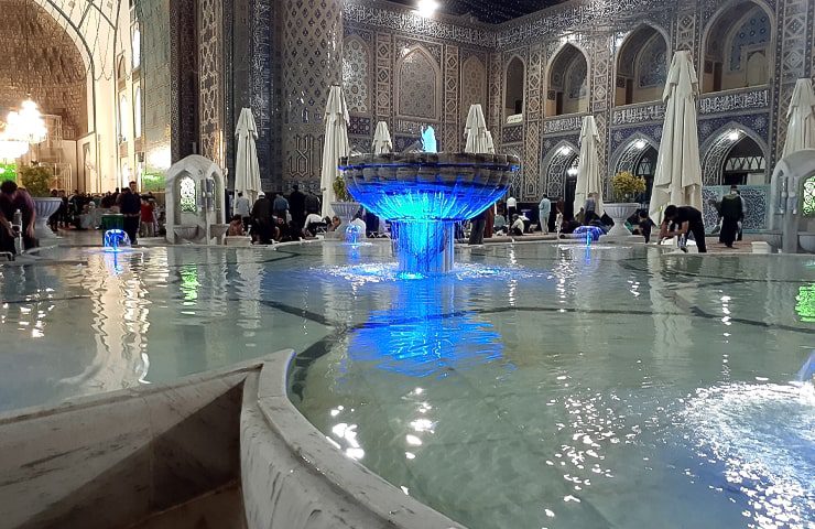 حوض و حیاط مسجد گوهرشاد مشهد