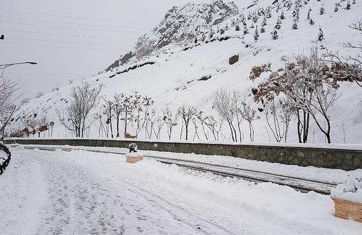 بام تهران در زمستان 