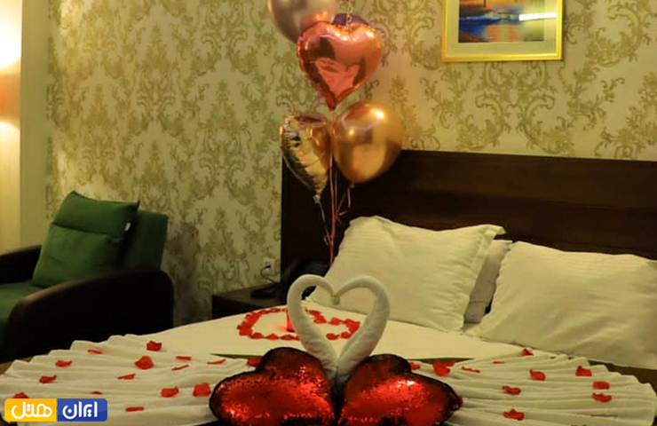 امکانات داخل اتاق های هتل لیلیوم کیش چیست؟ 3 عکسی از اتاق دو نفره که برای سفر ماه عسل زوج ها در هتل لیلیوم کیش