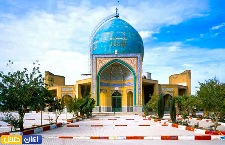 جاهای دیدنی کرمانشاه؛ از معبد آناهیتا تا بیستون زیبا! 11 تصویری زیبا از یک روز آفتابی از مرقد و آرامگاه احمد بن اسحاق در کرمانشاه