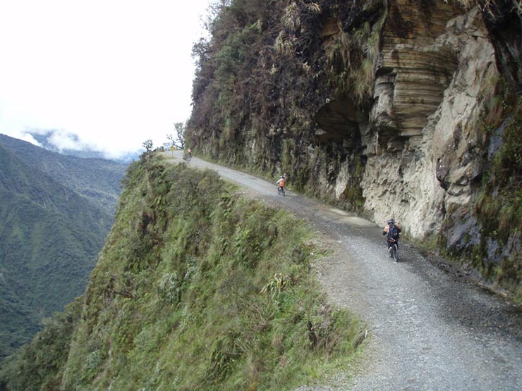 جاده مرگ یونگاس واقع در بولیوی