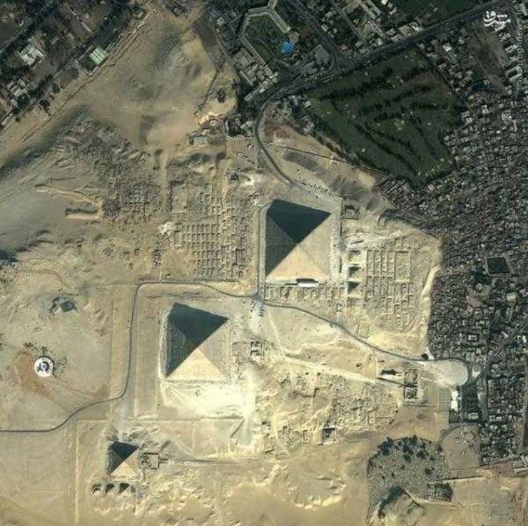 اهرام ثلاثه مصر