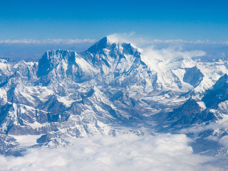 قله اورست واقع در تبت و نپال