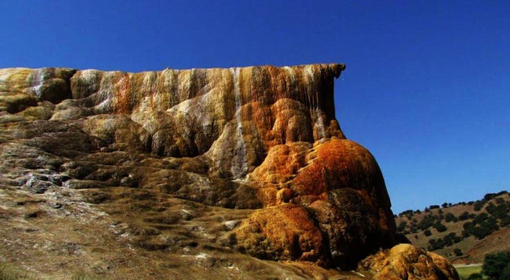 چشمه ی کانی گراوان