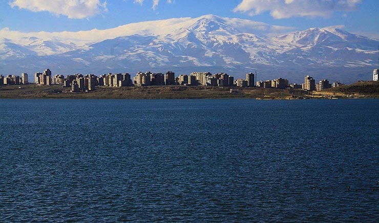 دریاچه شورابیل