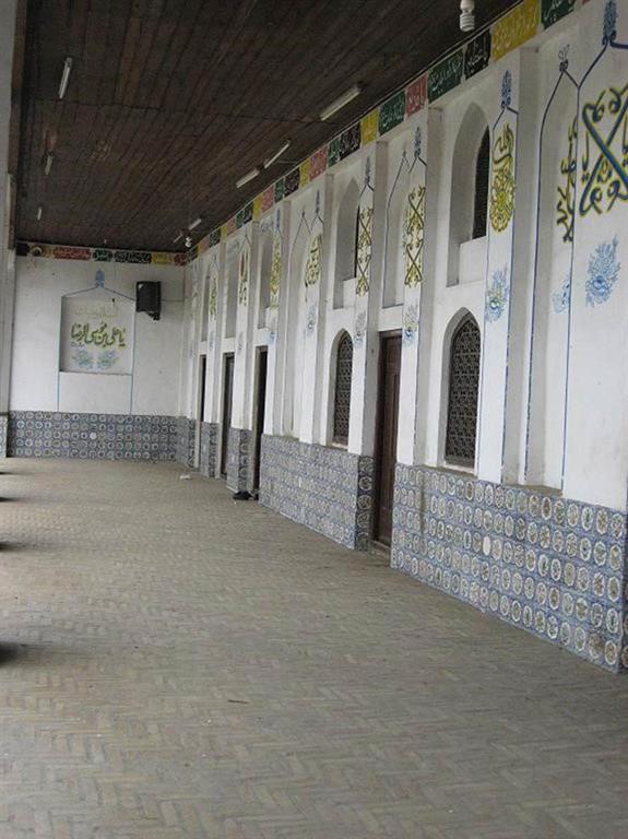 بقعه چهارپادشاه لاهیجان