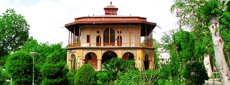 عمارت چهل ستون قزوین