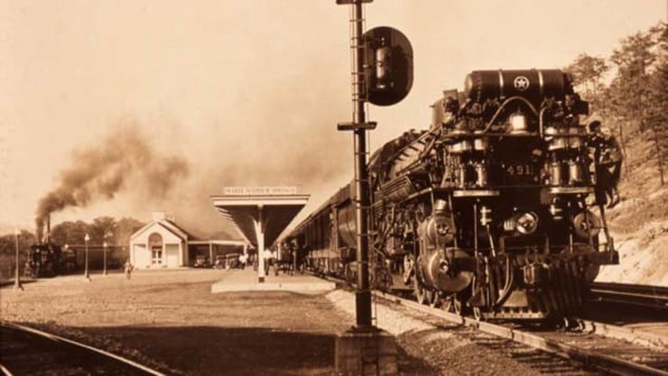 Railroad ownership of the Greenbrier revived the West Virginia resort.