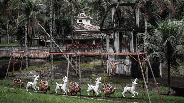 Santa theme park