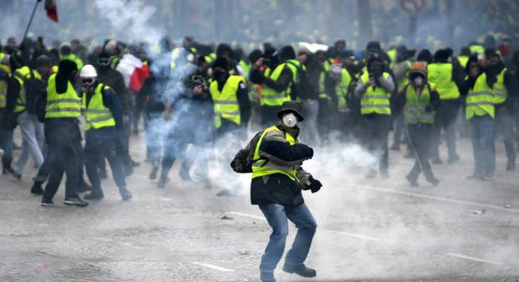 YELLOW VESTS