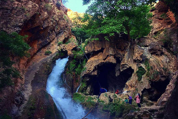 آبشار آتشگاه