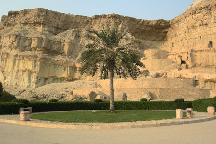 غار خربس