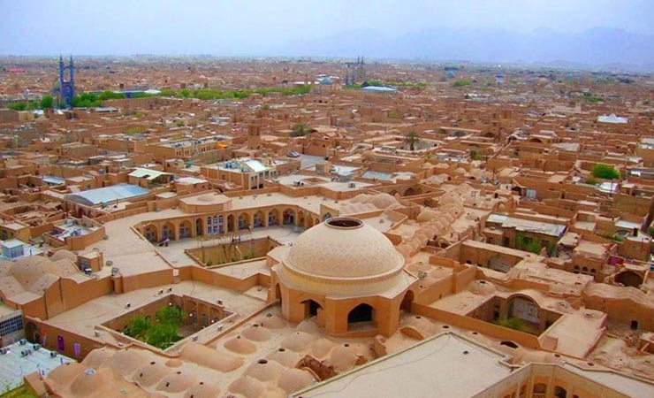 مراسم کلوخ اندازان یزد