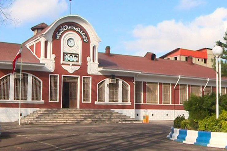 مدرسه شاهپور گیلان