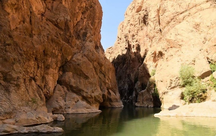 تنگه لی لی