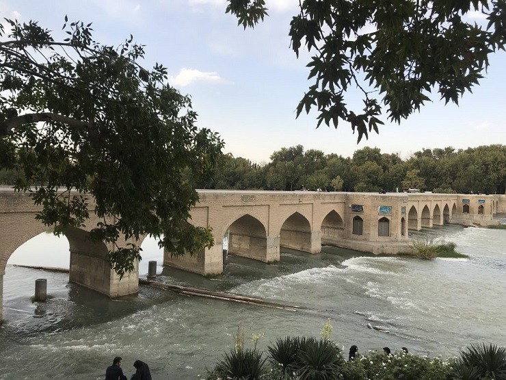 پل چوبی اصفهان 