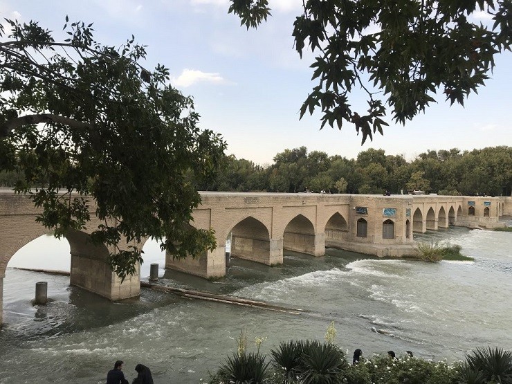 پل چوبی اصفهان