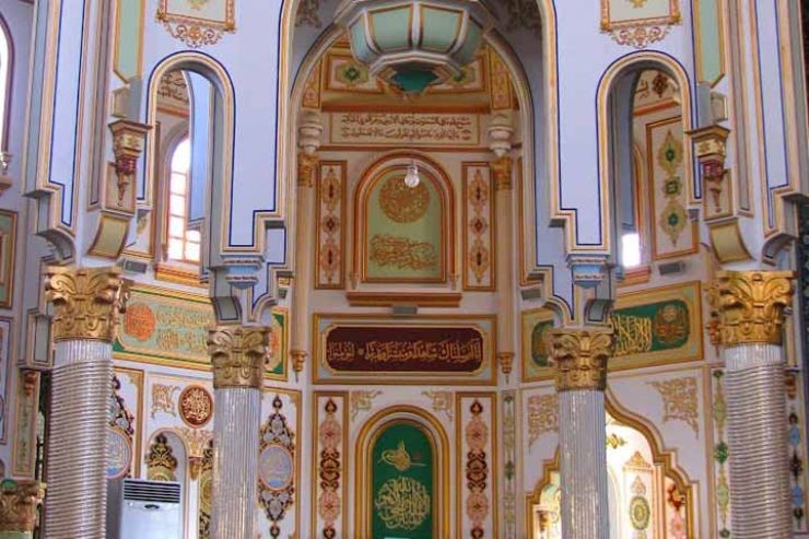 بخشی از تزءینات مسجد شافعی کرمانشاه