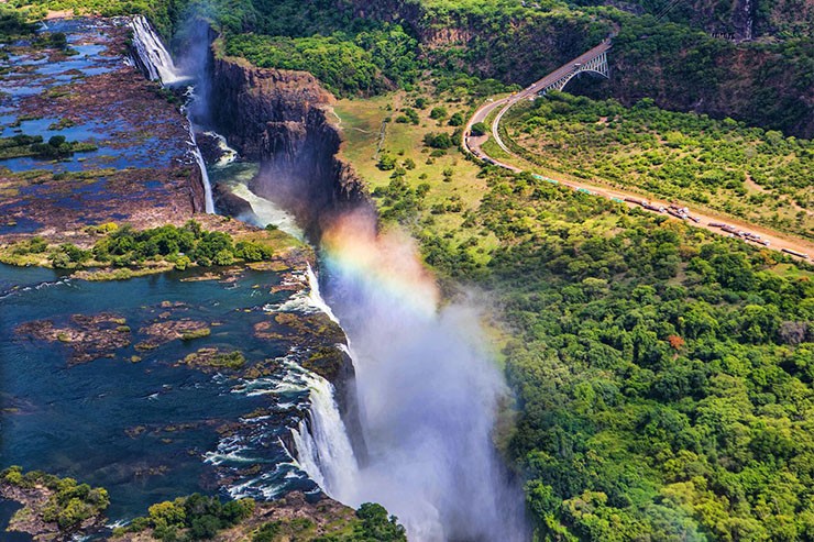 آبشار ویکتوریا، زامبیا و زیمباوه