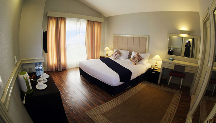 Royal-Suite-facing-the-sunset.jpg
