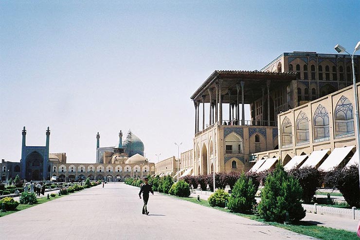 عالی قاپو اصفهان
