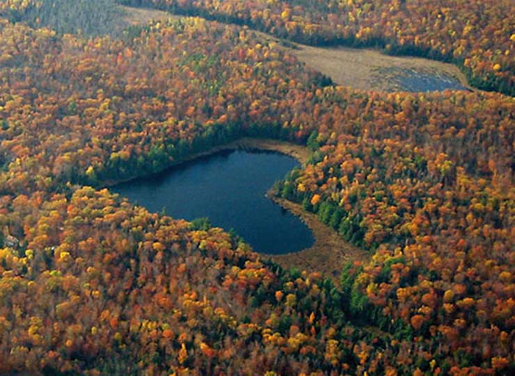Valentine Lake, Canada