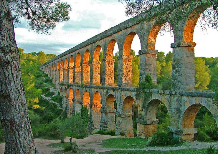 Les Ferreres Aqueduct