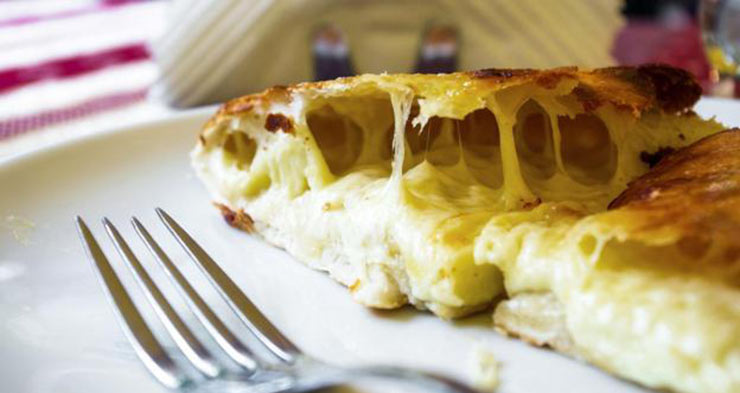 Khachapuri