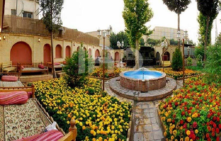 آبشار تنگه ی رود قر