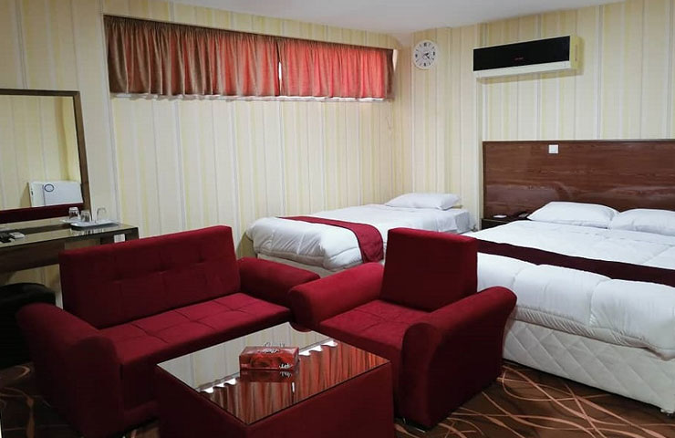اتاق سه تخته هتل پویا کرمان