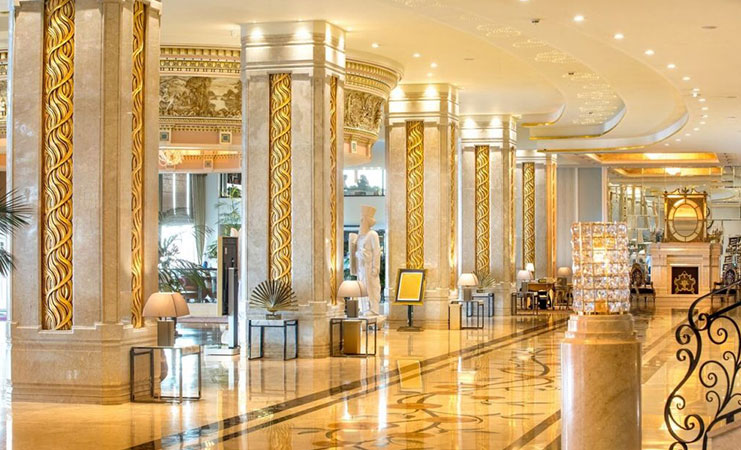 شکوهمند همچون کاخ اسپیناس