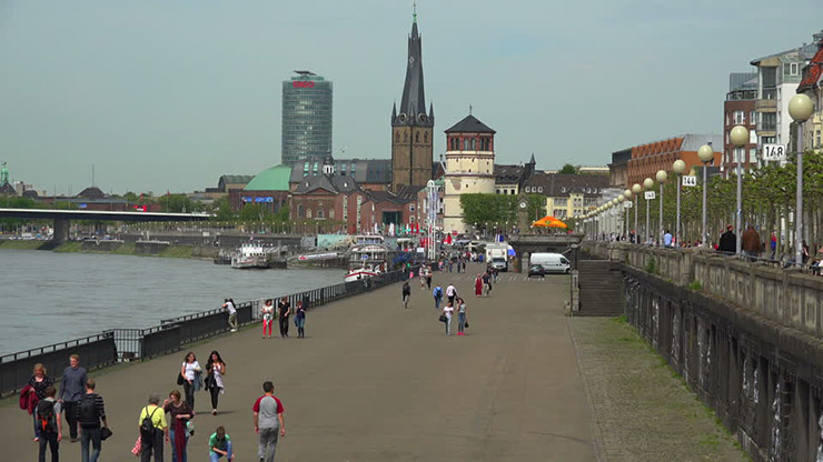 Rheinuferpromenade