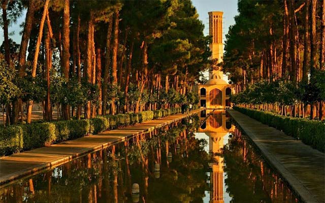 دولت آباد یزد