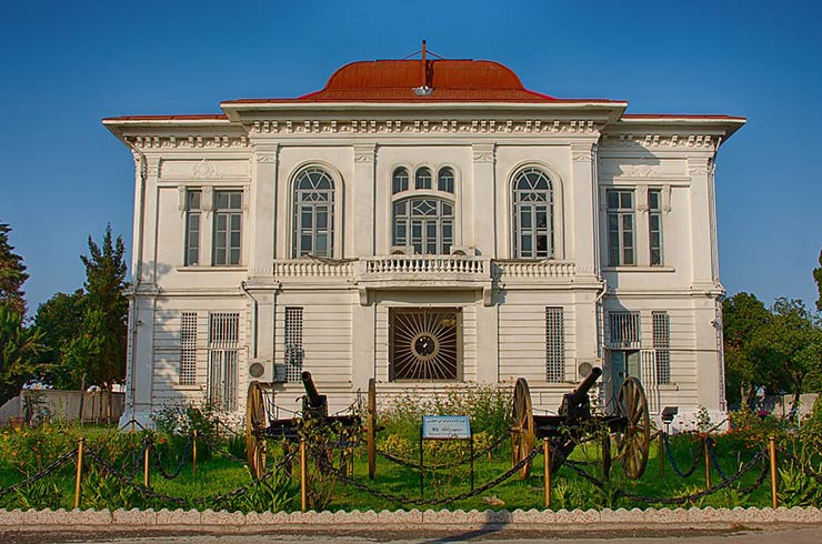 کاخموزهی شاه (موزهی نظامی