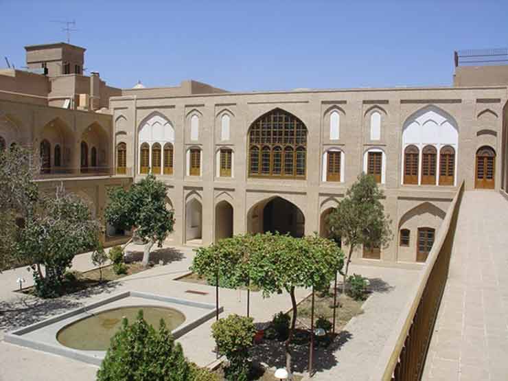 مدرسه خان یزد