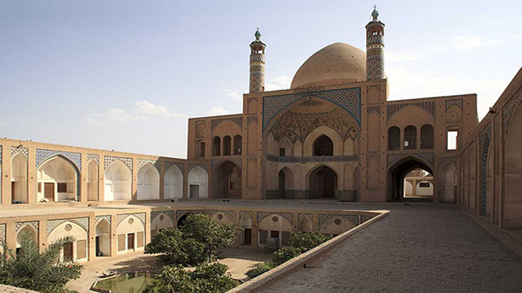 مسجد آقا بزرگ کاشان