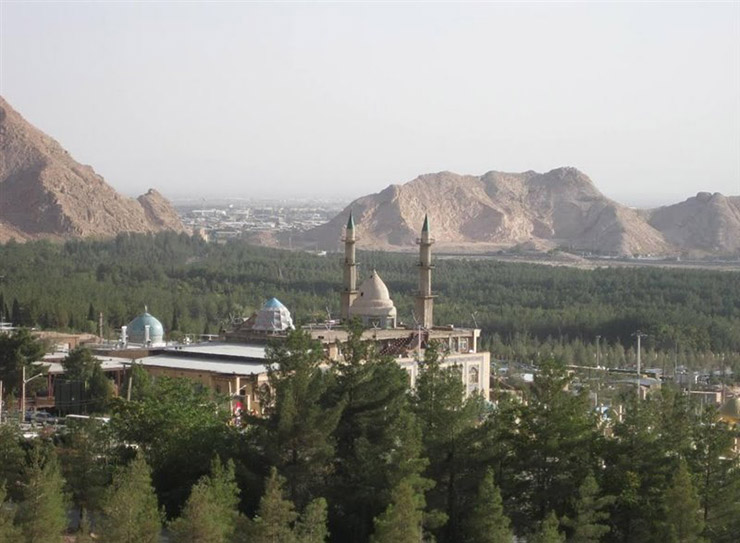 جنگل پردیسان قائم